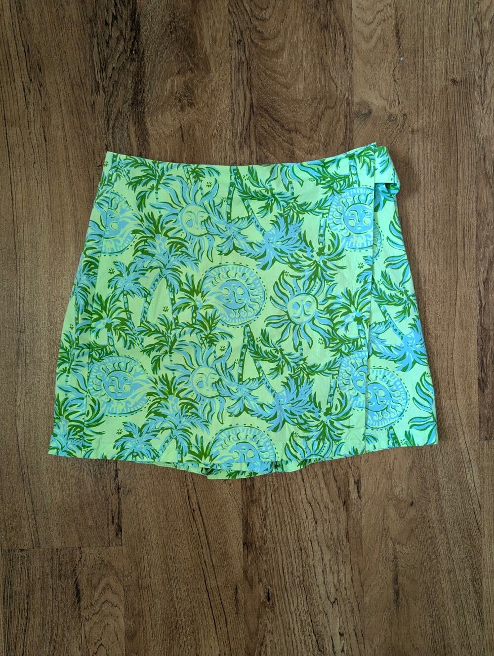 Lilly Pulitzer Tropical Palm & Sun Wrap Skort – Size 0